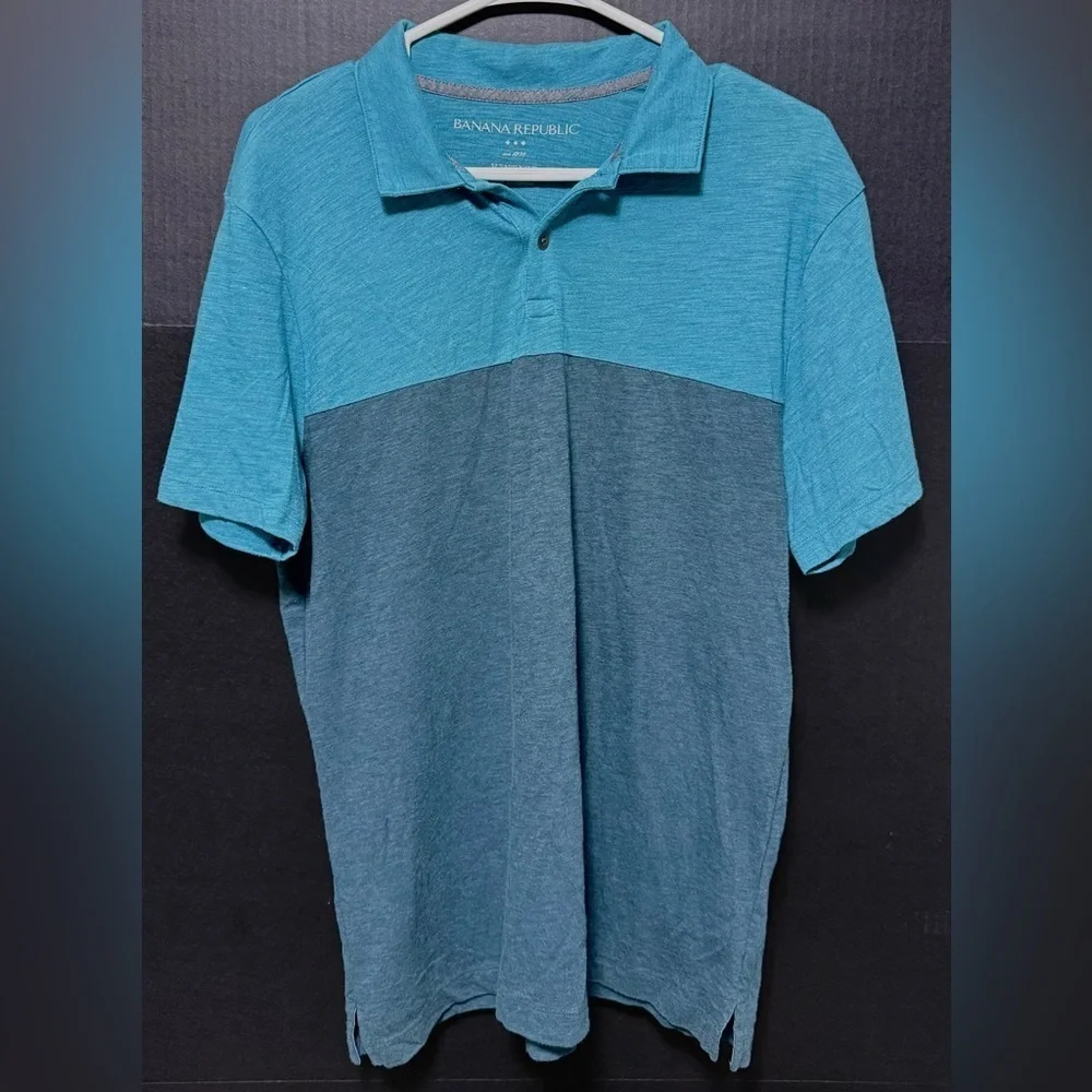 Banana Republic brand banana